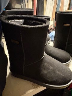 Waterdichte bontgevoerde laarsjes zwart 41