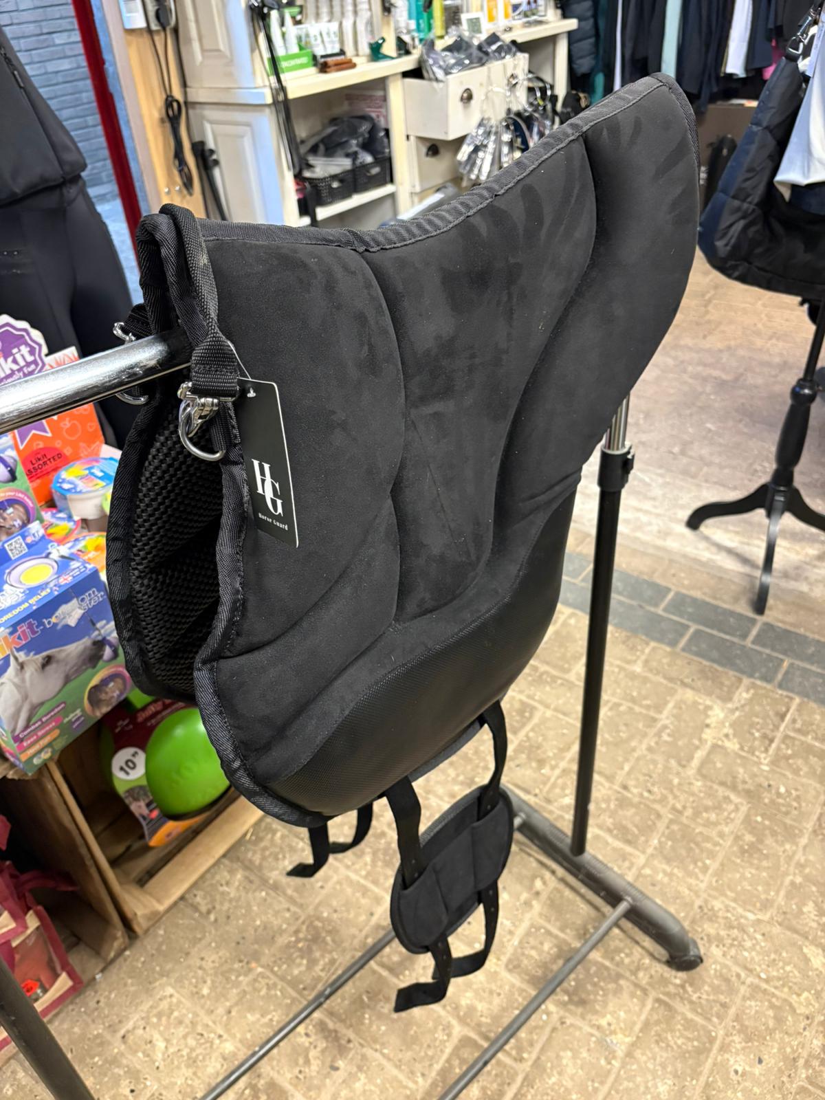 Bare_saddle_HG_one_size_zwart_1