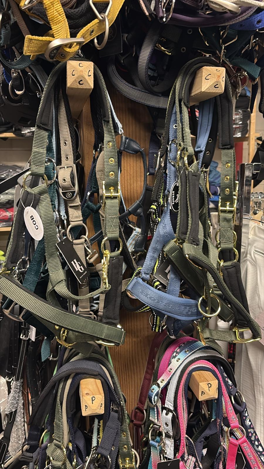 Halsters_diverse_cob