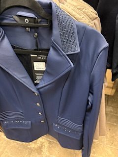 Wedstrijdjasje blauw crystals montar 44