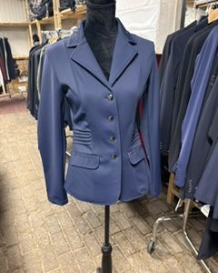 Montar blauw wedstrijdjas maat 38